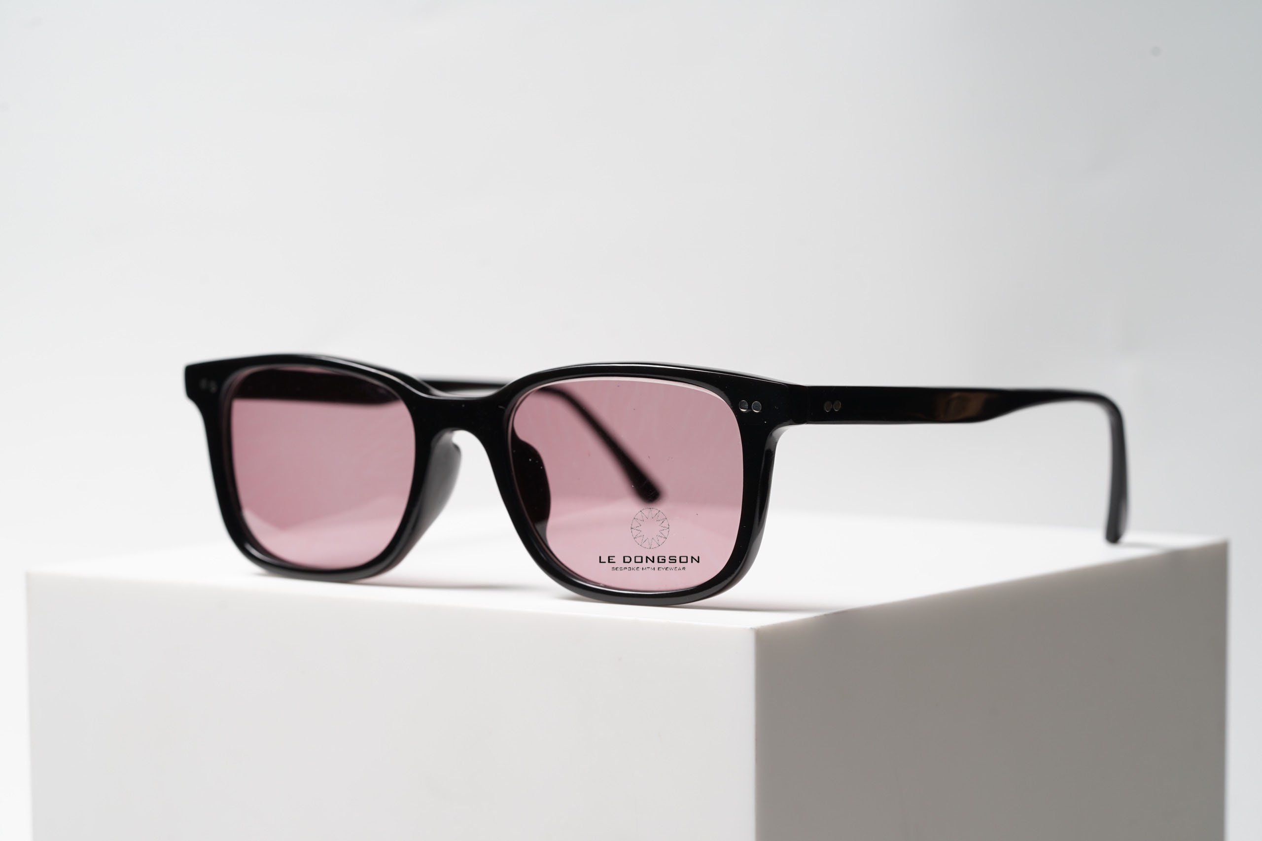 LDS0027 - Black Shine - Pink Lens