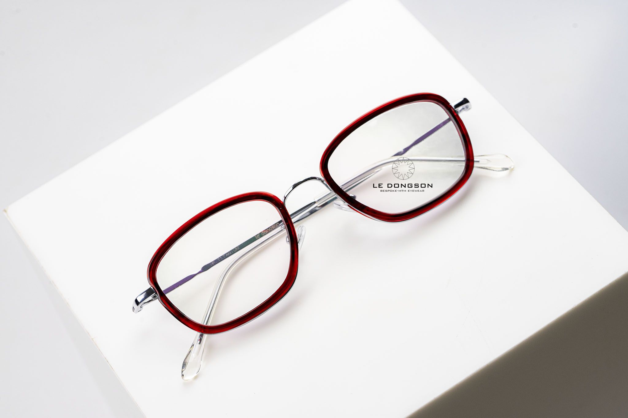 Le Dongson Soft Rectangle Red Tortoise - Silver