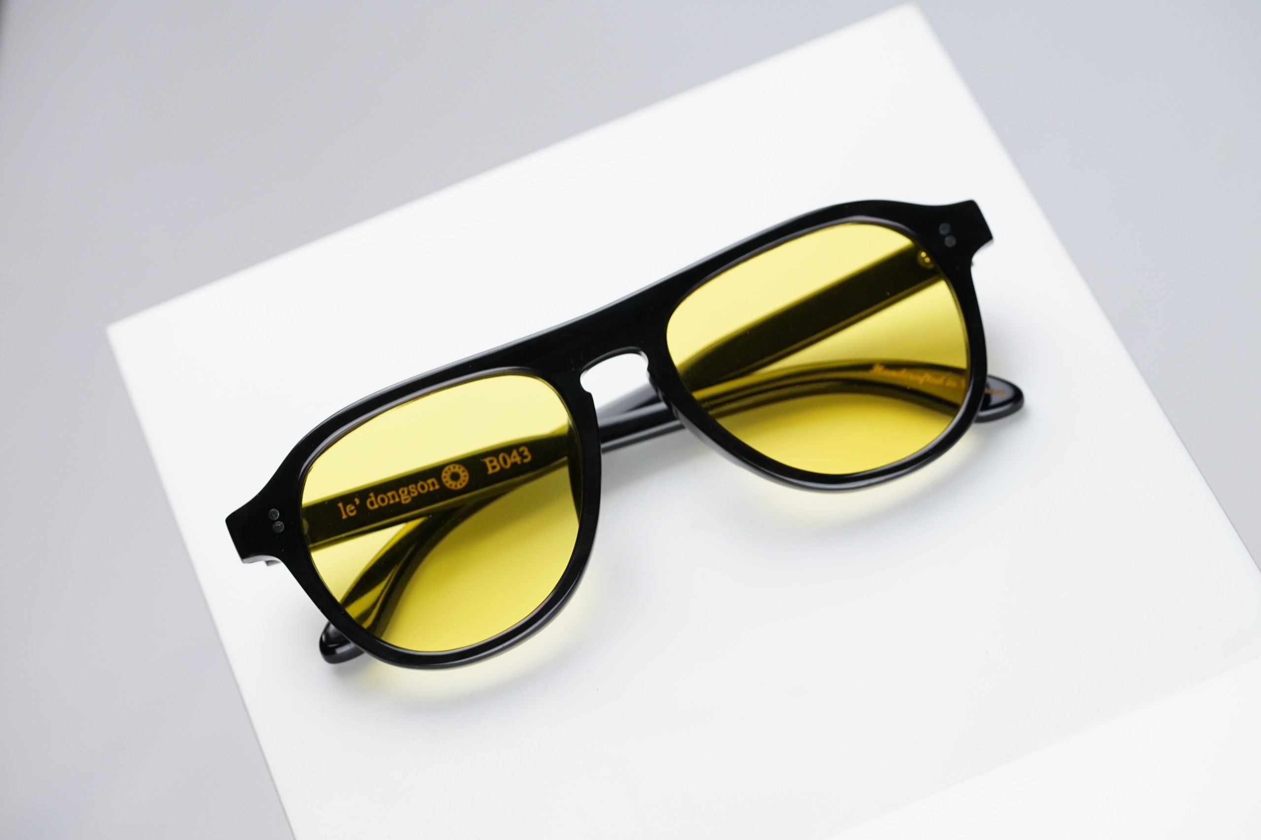 LDS - B043 Black Shine - Yellows Lens