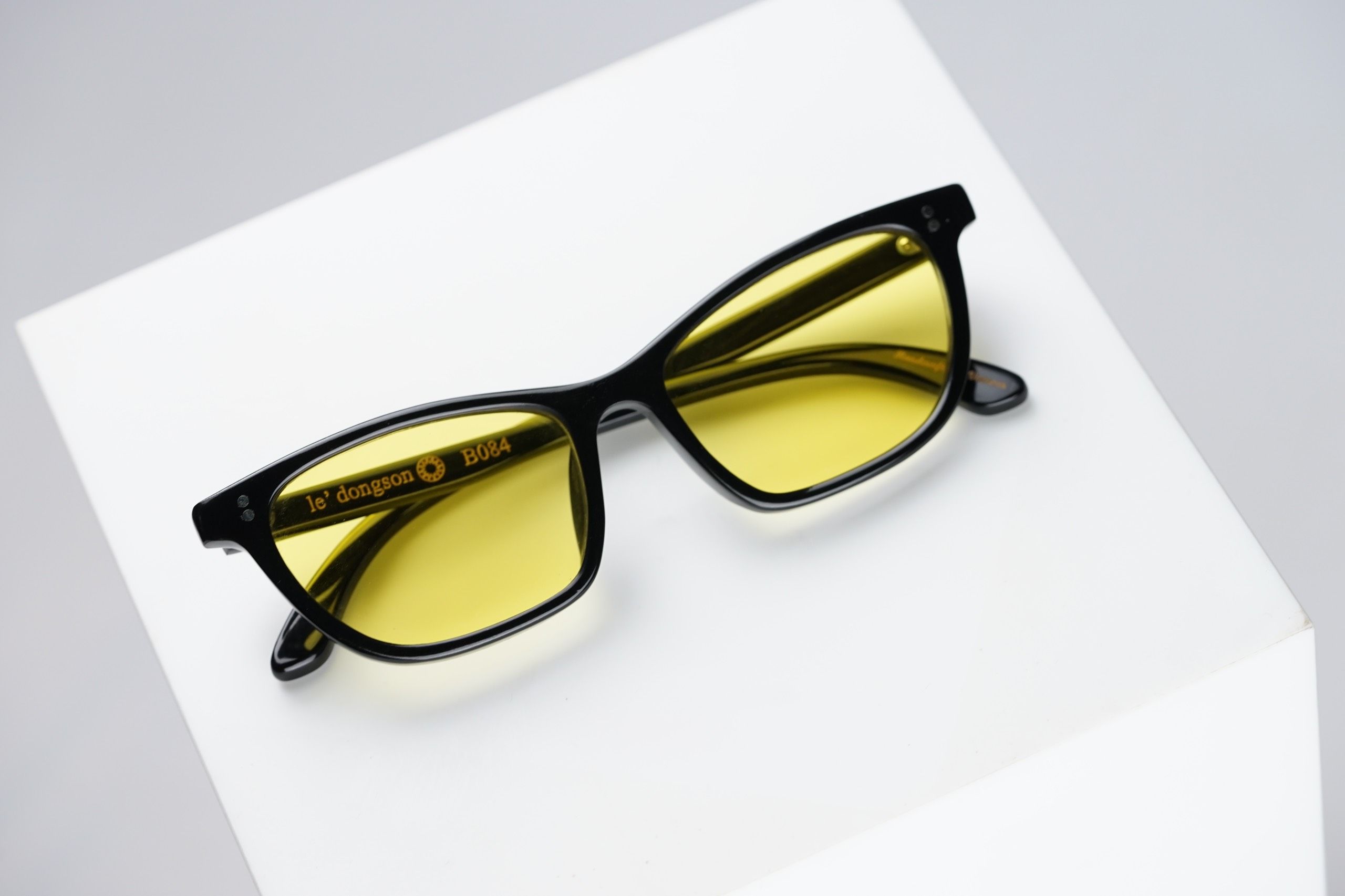 LDS - B084 Black Shine - Yellow Lens