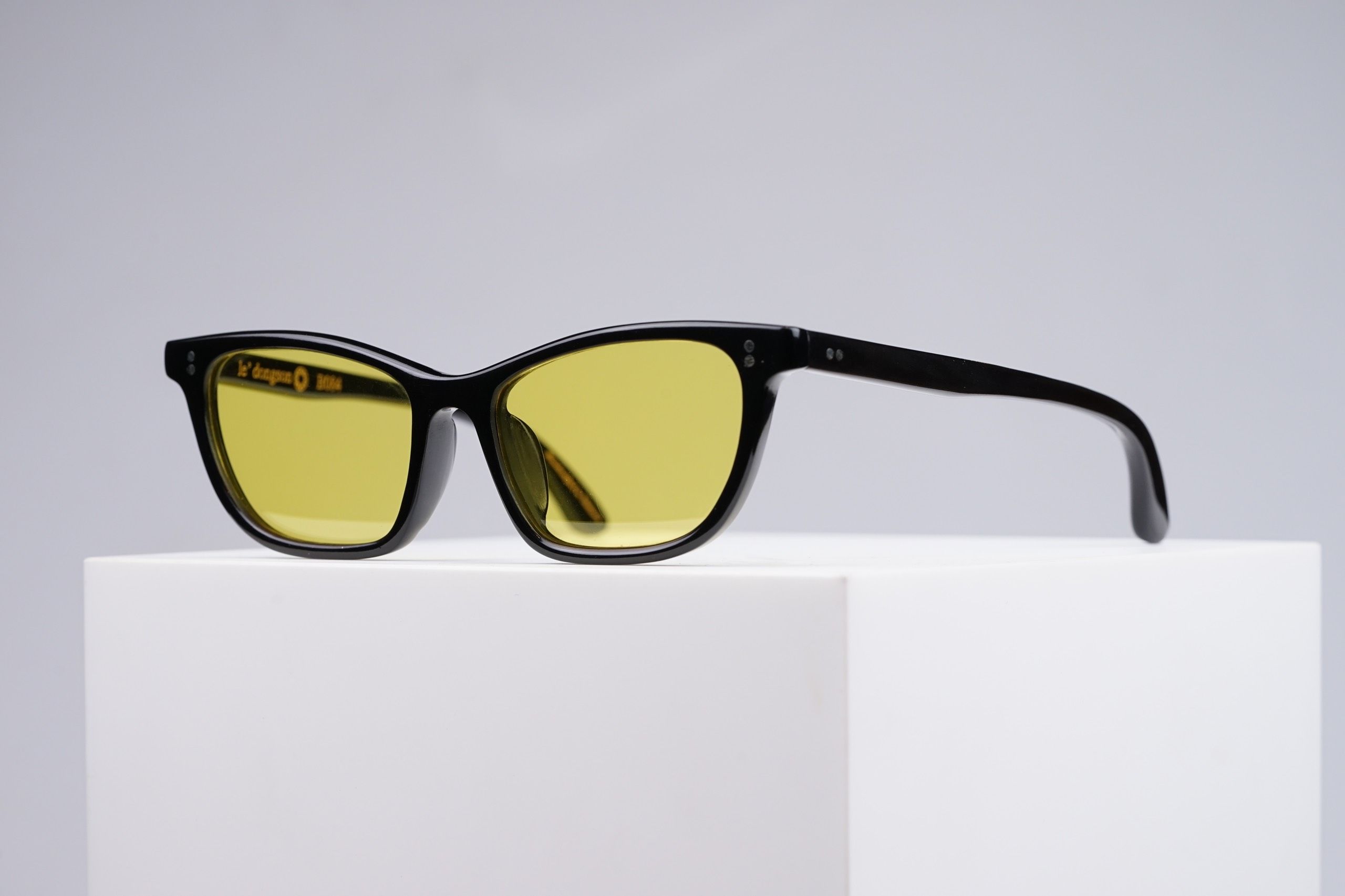 LDS - B084 Black Shine - Yellow Lens