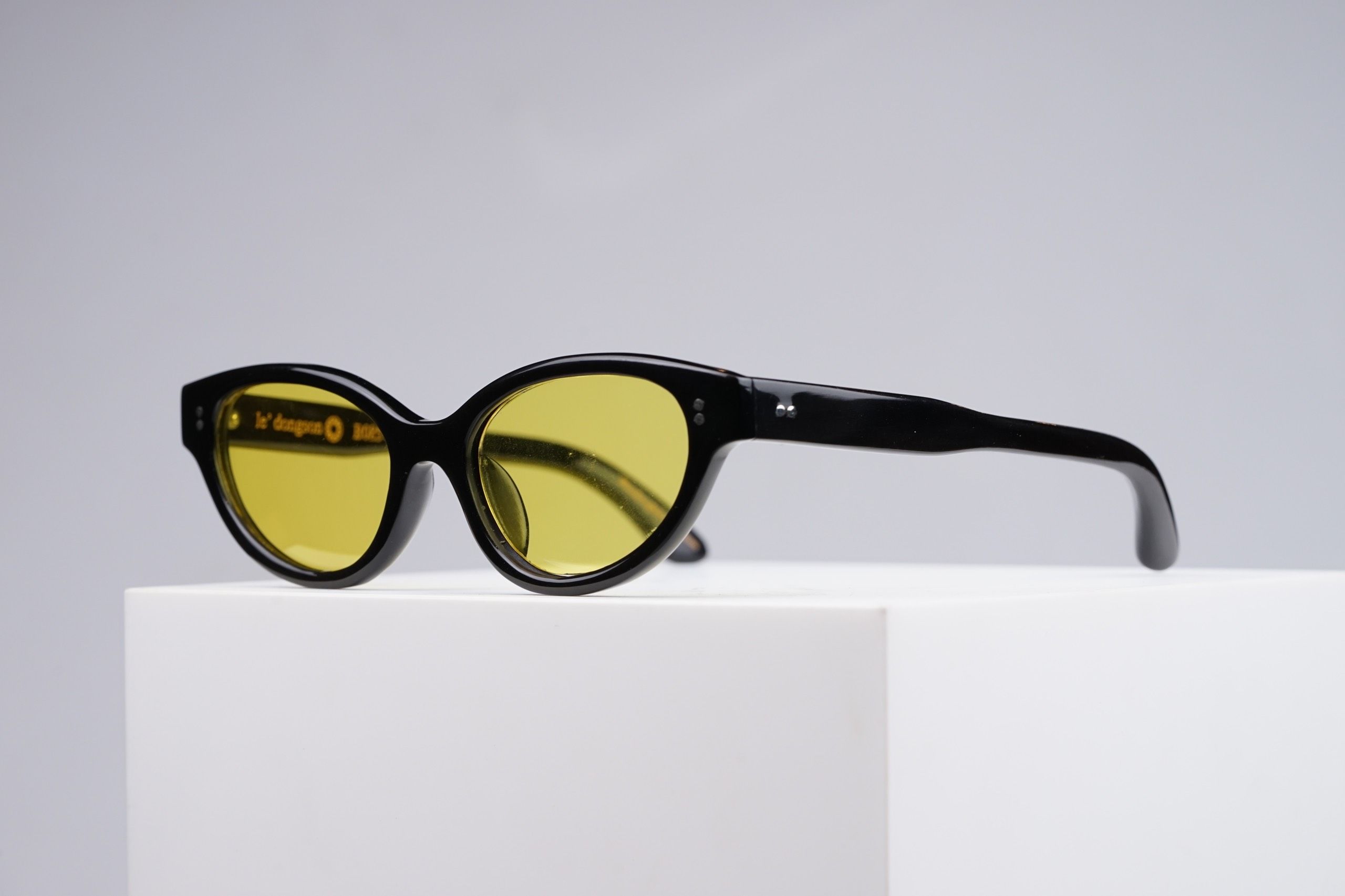 LDS - B085 Black Shine - Yellow Lens