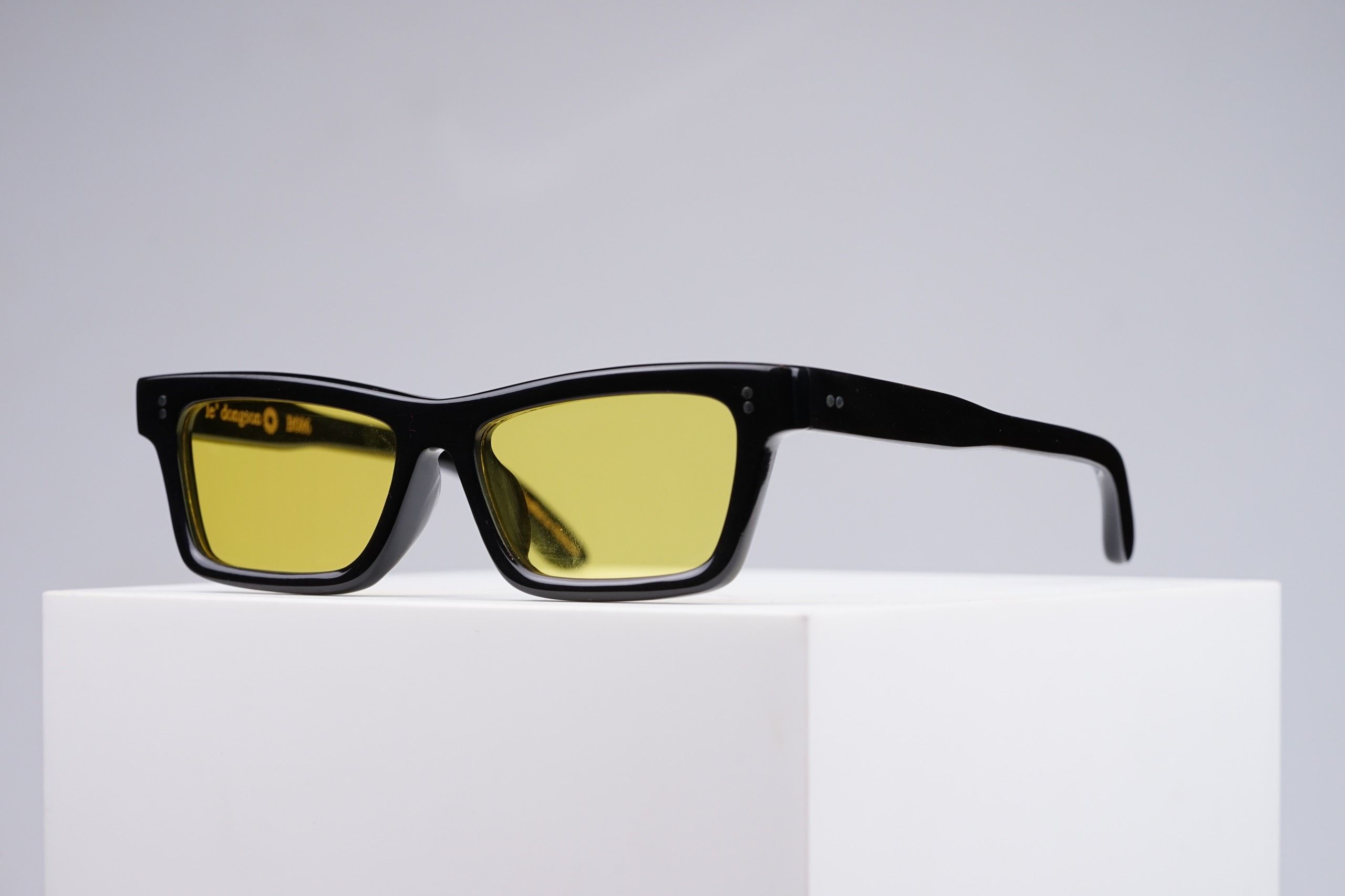 LDS - B086 Black Shine - Yellow Lens