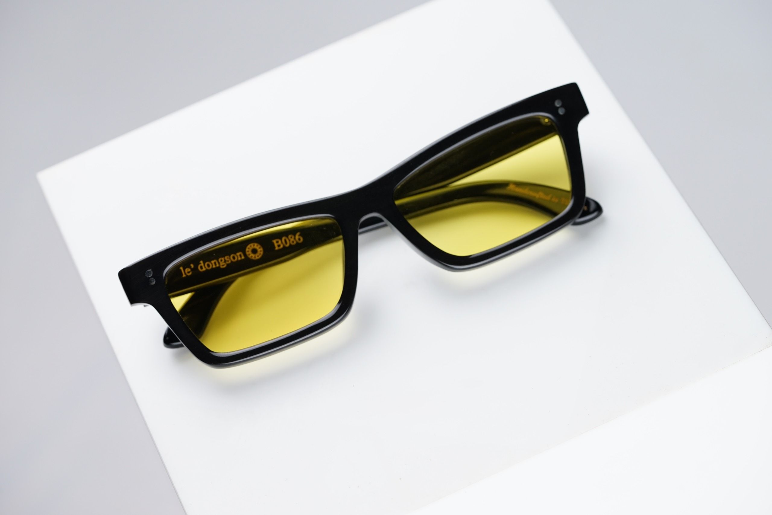 LDS - B086 Black Shine - Yellow Lens